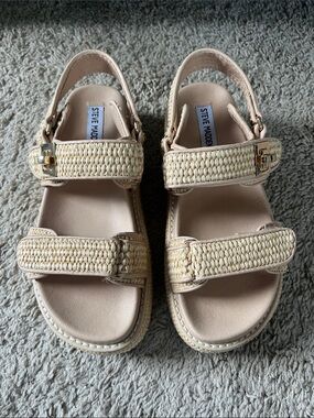 Steve Madden Bigmona Beige Woven Platform Sandals